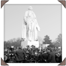 George Washington Statue